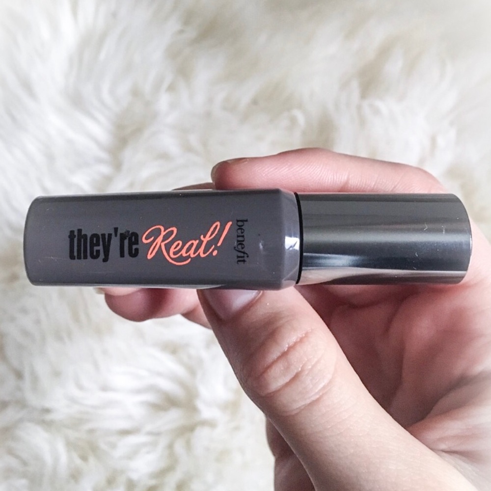 Benefit they're real mascara travel size